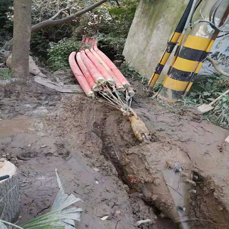 平谷矿脉拖拉管